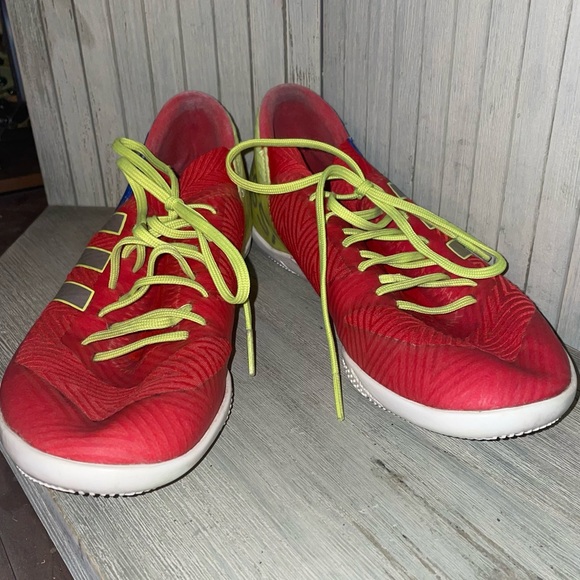 Adidas Messi Soft Soccer Sock Shoes with attached tongue Great Shape 5 - Picture 2 of 9